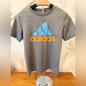 Adidas Kids Gray T-Shirt with Blue and Orange Logo Size Youth M
